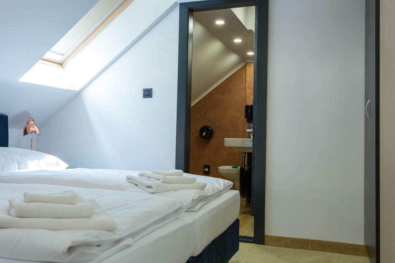 Apart Hotel Golden Apartments Koszyce Zewnętrze zdjęcie