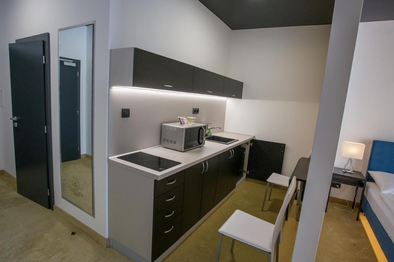 Apart Hotel Golden Apartments Koszyce Zewnętrze zdjęcie